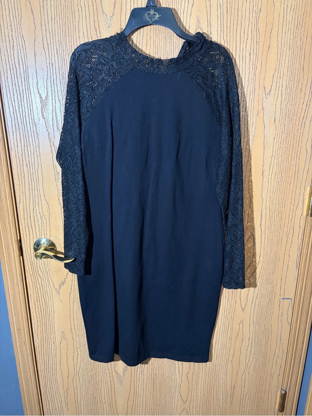 Belle Sky Black Lace-Sleeve Long Dress
